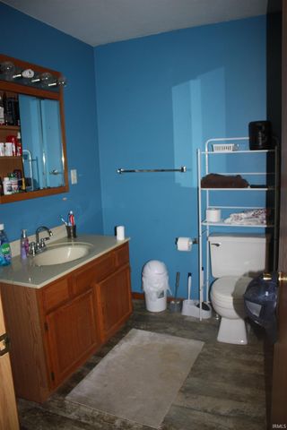 9546 W 700 South, Francesville, IN 47946