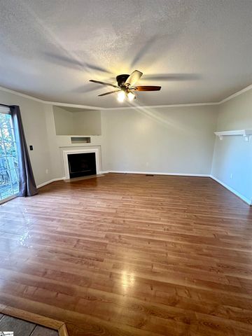 1 Kingscreek Drive, Greer, SC 29650