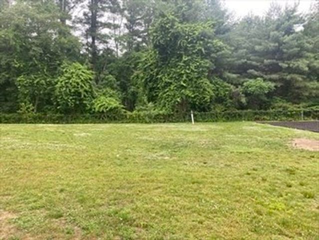 `100 Nutting Rd B5, Westford, MA 01886