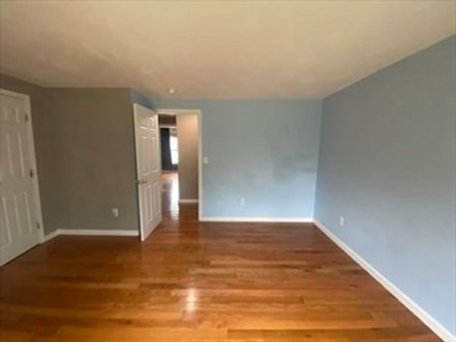 `100 Nutting Rd B5, Westford, MA 01886