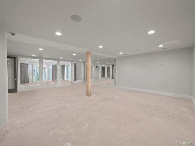 32890 Whatley Road, Franklin Village, MI 48025