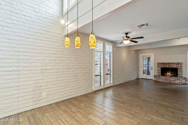 7840 N 7TH Street 1, Phoenix, AZ 85020