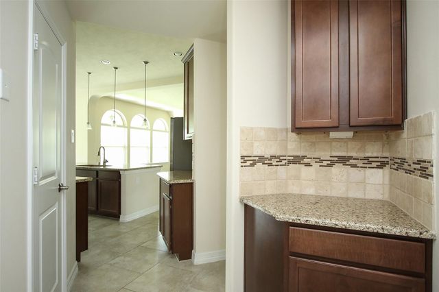 34 Estherwood Place, The Woodlands, TX 77354