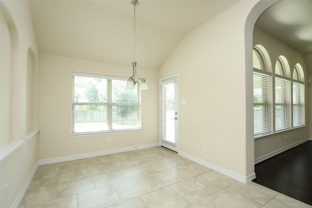 34 Estherwood Place, The Woodlands, TX 77354