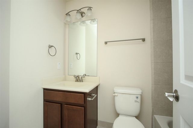 34 Estherwood Place, The Woodlands, TX 77354