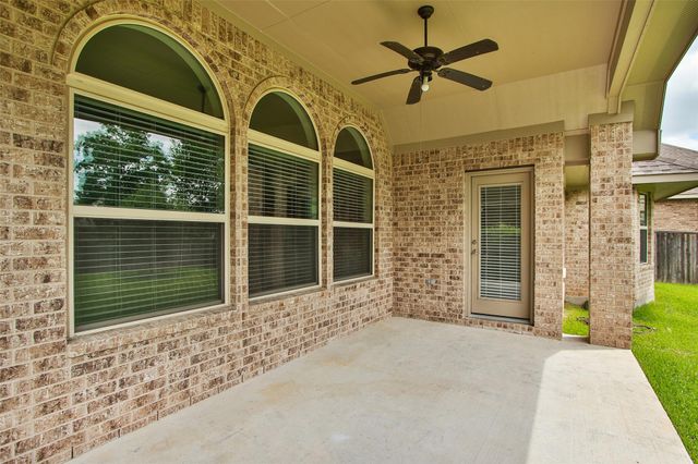 34 Estherwood Place, The Woodlands, TX 77354