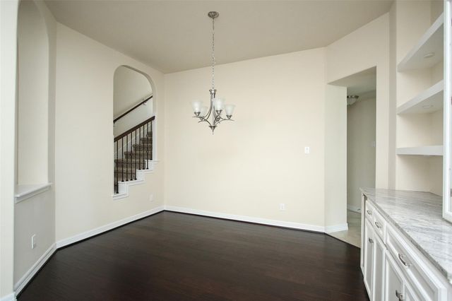 34 Estherwood Place, The Woodlands, TX 77354