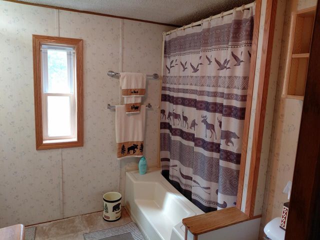 W10508 N ZAK LANE, Crivitz, WI 54114