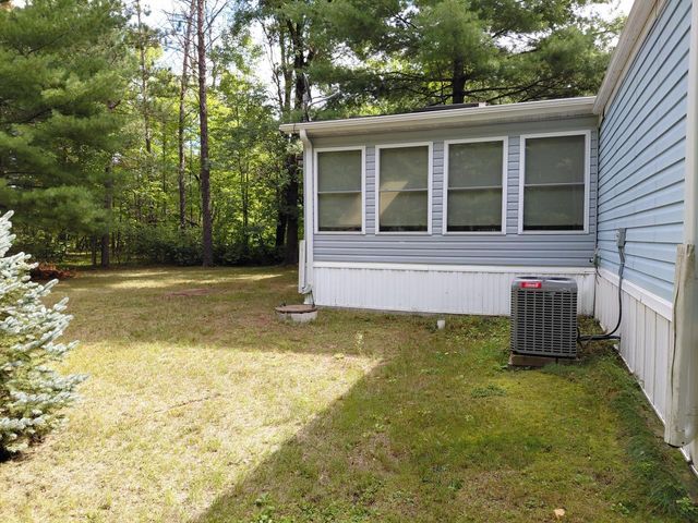 W10508 N ZAK LANE, Crivitz, WI 54114