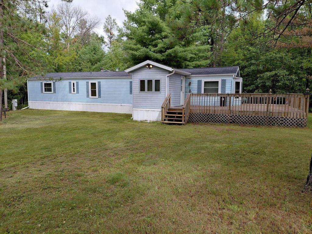 W10508 N ZAK LANE, Crivitz, WI 54114