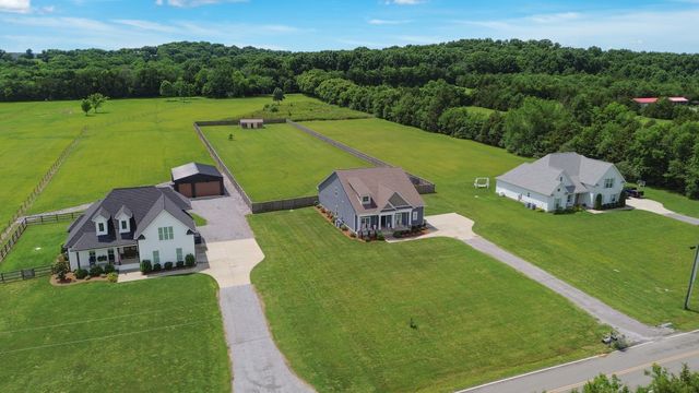 7890 Poplar Hill Rd, Watertown, TN 37184