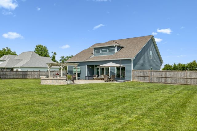 7890 Poplar Hill Rd, Watertown, TN 37184