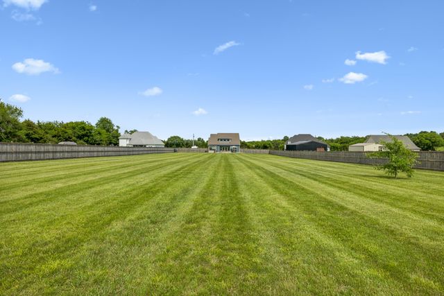7890 Poplar Hill Rd, Watertown, TN 37184