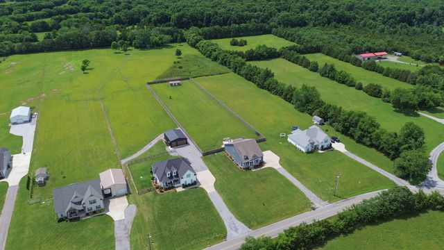 7890 Poplar Hill Rd, Watertown, TN 37184