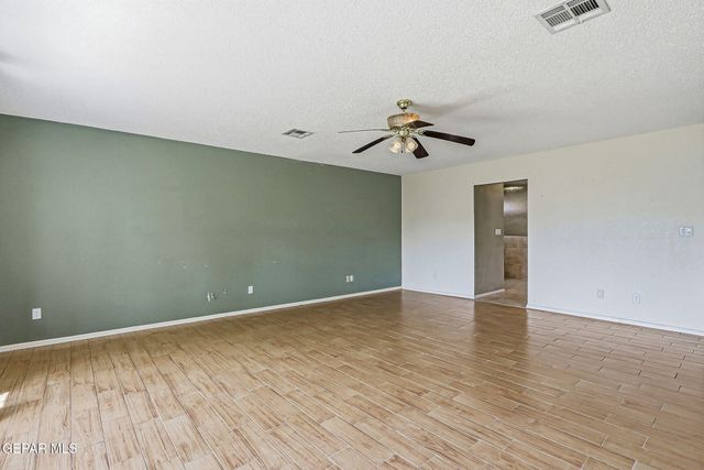 6413 LA CADENA Drive, El Paso, TX 79912
