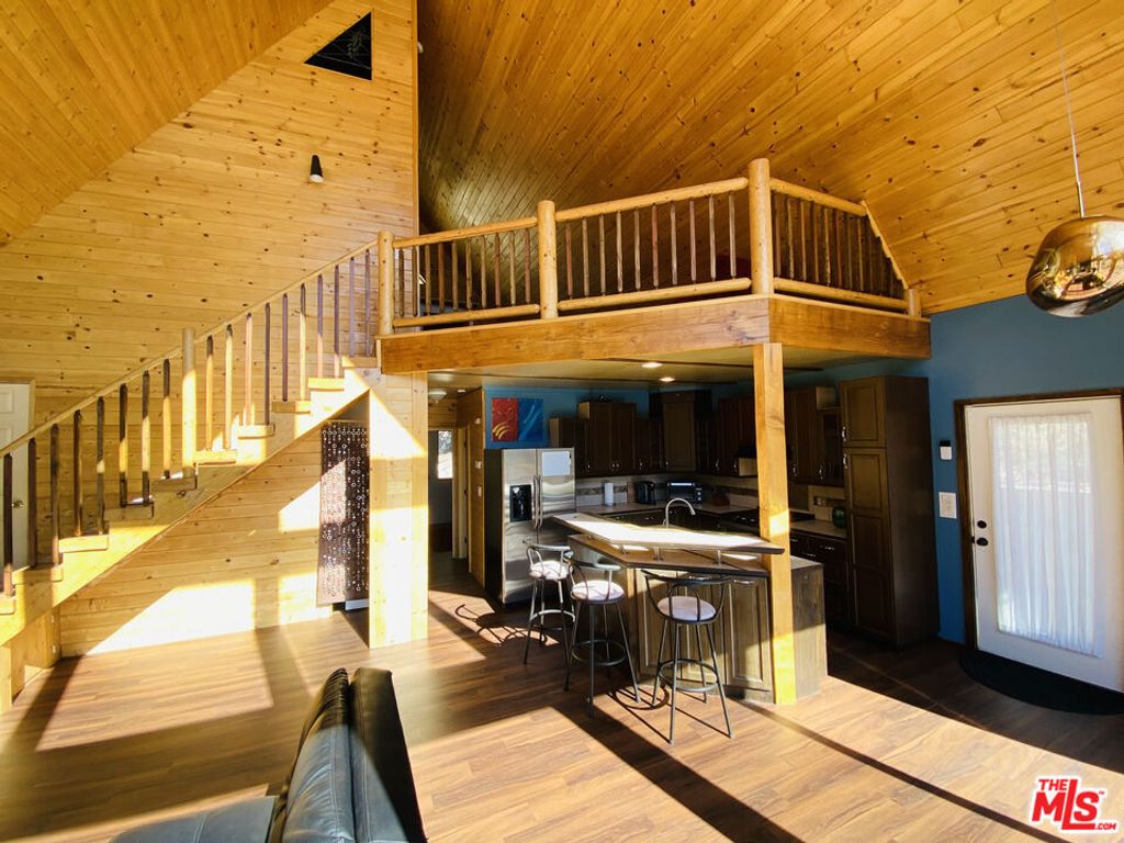 Image 11 of property listing at 3821 North End Drive, Frazier Park, CA 93225