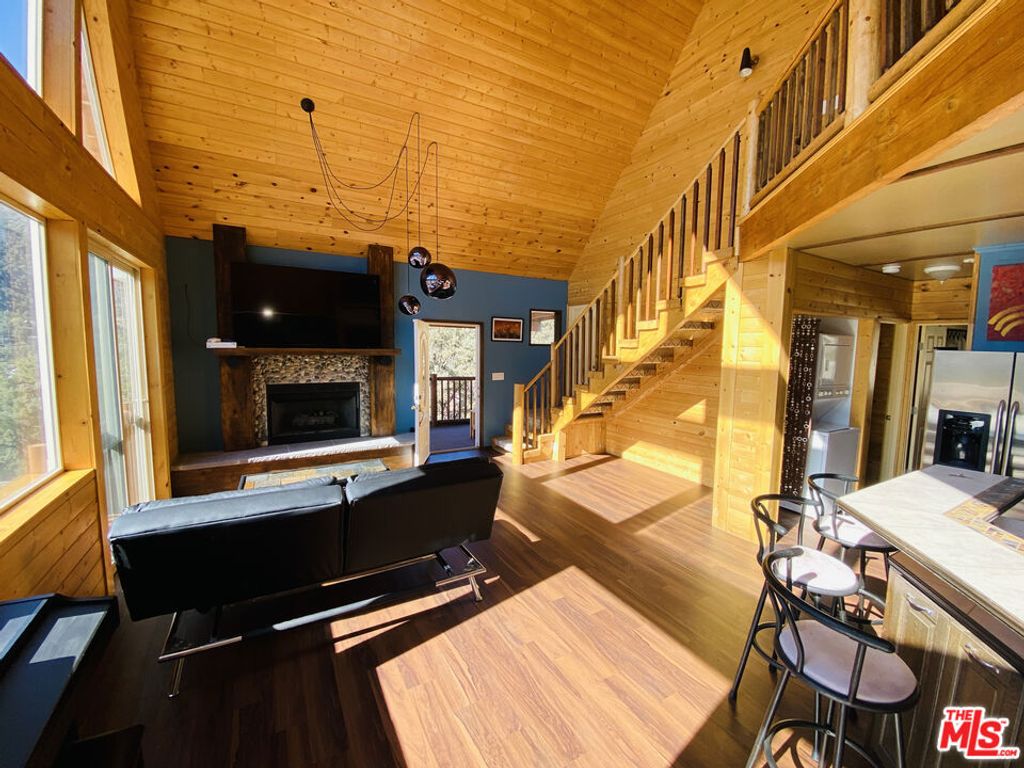 Image 16 of property listing at 3821 North End Drive, Frazier Park, CA 93225