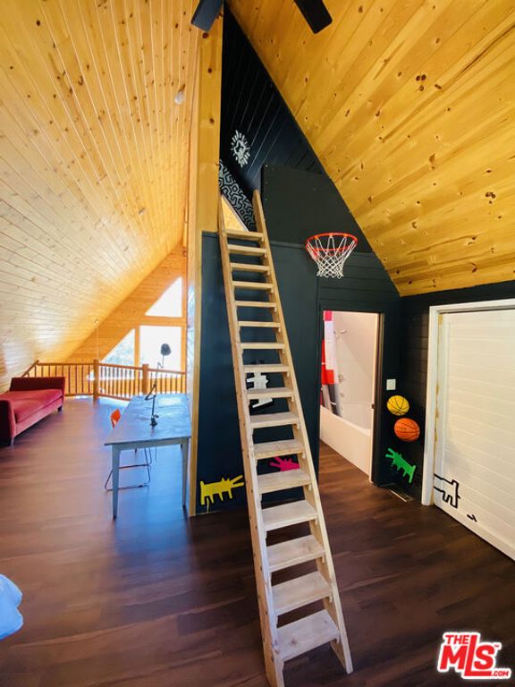 Image 34 of property listing at 3821 North End Drive, Frazier Park, CA 93225