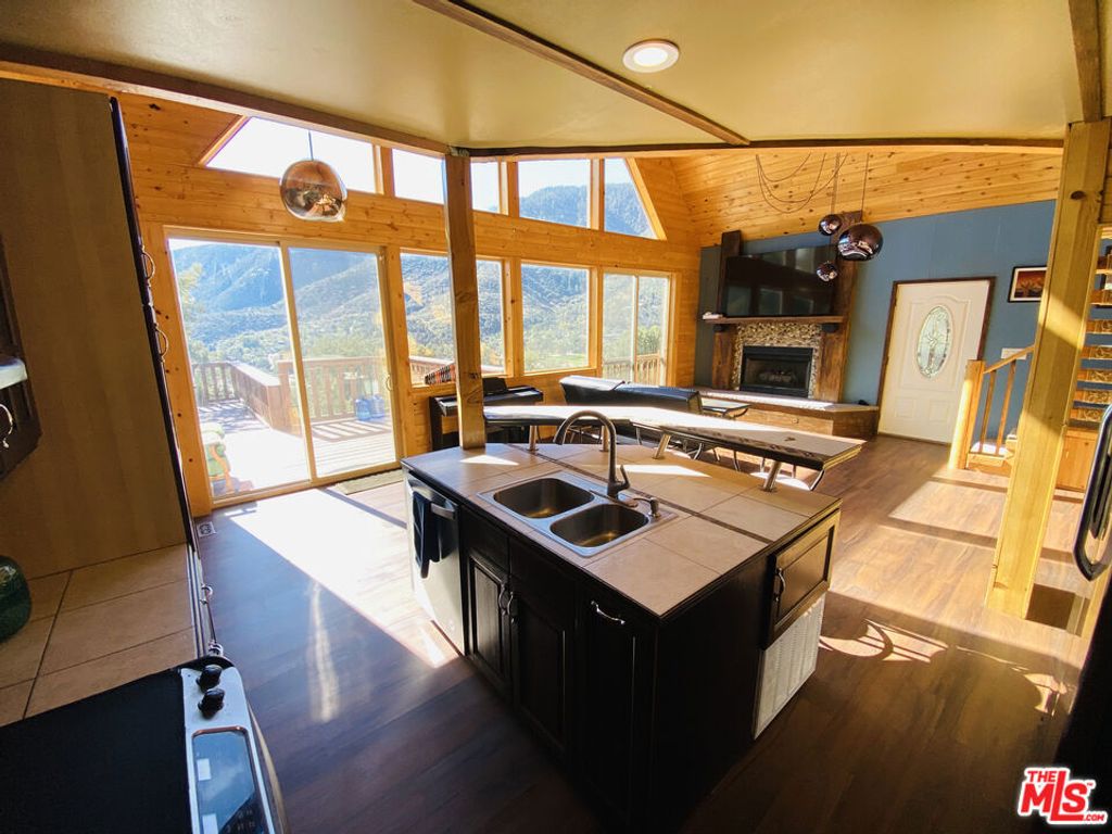 Image 41 of property listing at 3821 North End Drive, Frazier Park, CA 93225