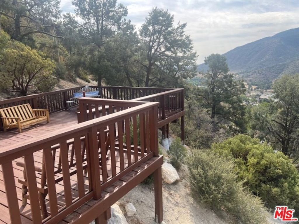 Image 5 of property listing at 3821 North End Drive, Frazier Park, CA 93225