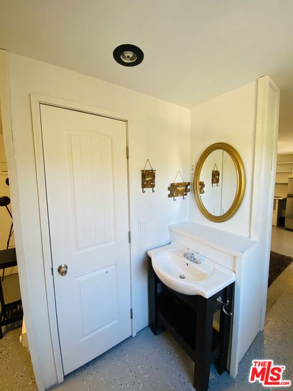 Image 63 of property listing at 3821 North End Drive, Frazier Park, CA 93225