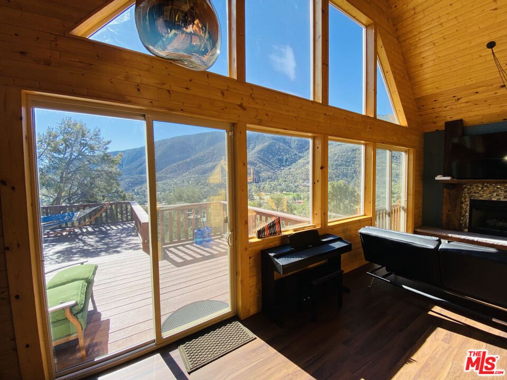 Image 8 of property listing at 3821 North End Drive, Frazier Park, CA 93225