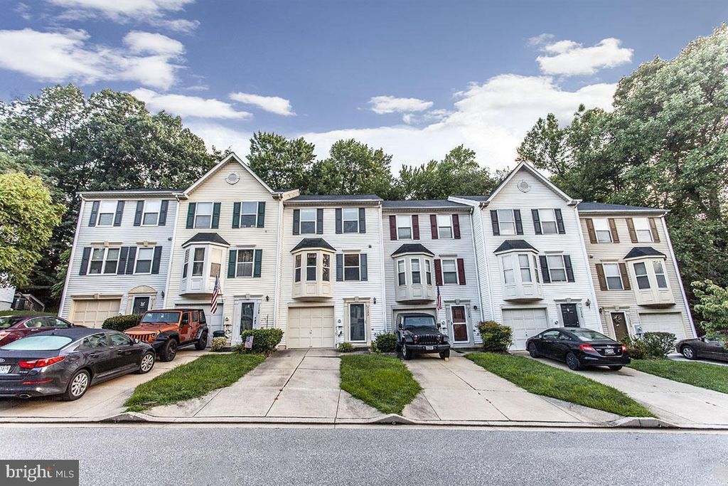 1132 INGATE #1132, Baltimore, MD 21227