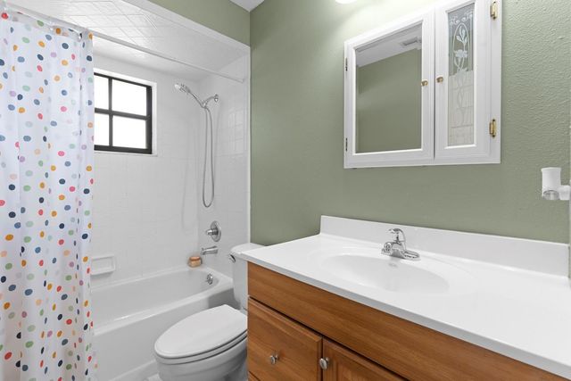 2550 ROSLYN LANE, Lakeland, FL 33812