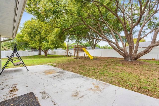 2550 ROSLYN LANE, Lakeland, FL 33812