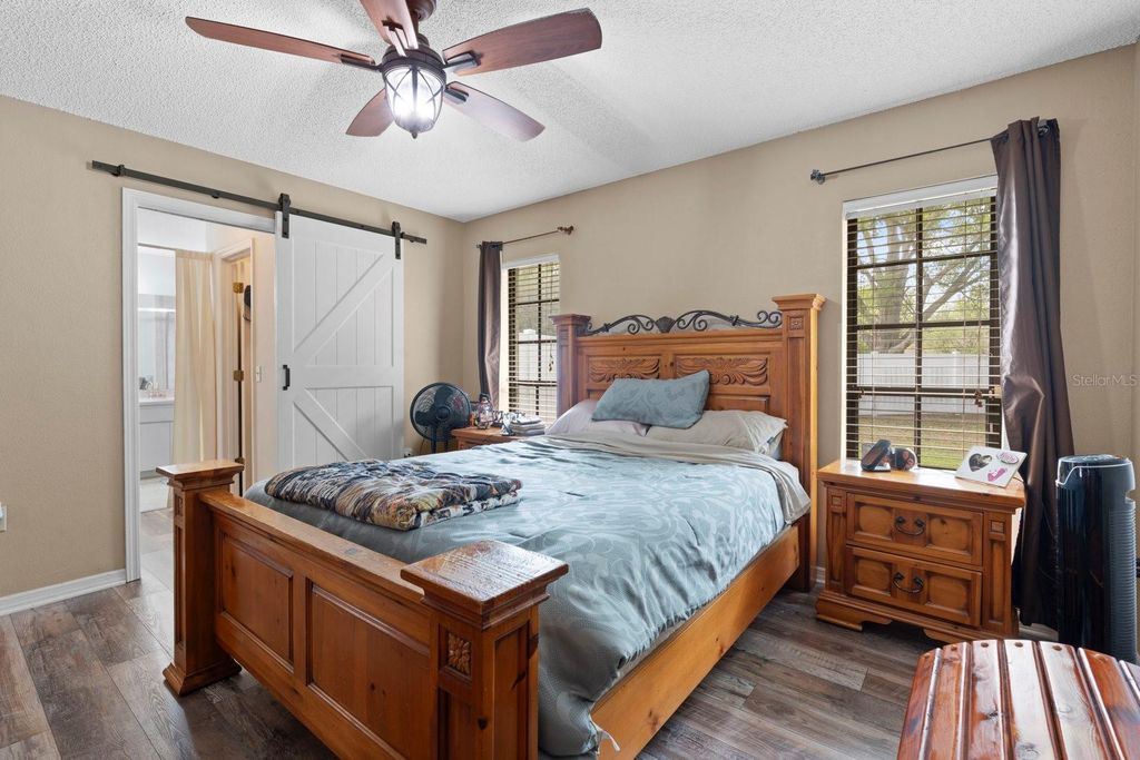 Image 26 of property listing at 2550 ROSLYN LANE, Lakeland, FL 33812