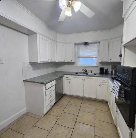 1714 Laurel Road, Gainesville, TX 76240