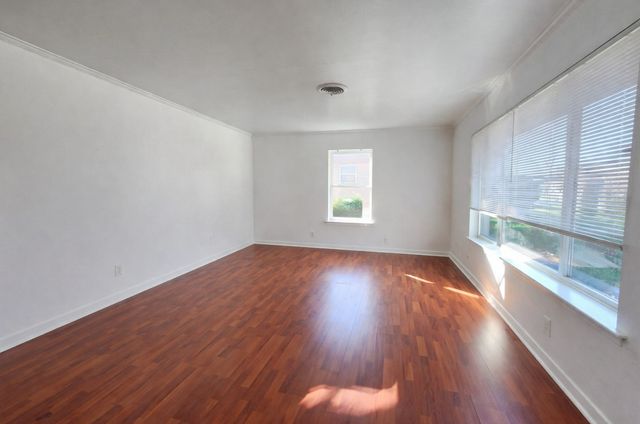 1714 Laurel Road, Gainesville, TX 76240