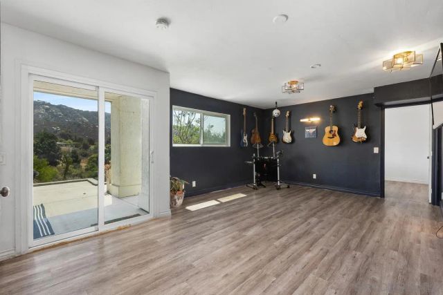 25950 Kaywood Dr, Escondido, CA 92026