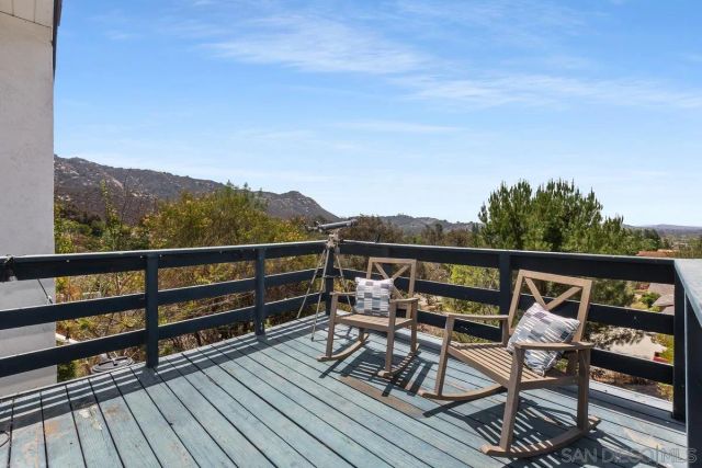 25950 Kaywood Dr, Escondido, CA 92026