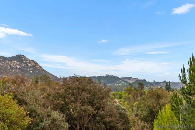 25950 Kaywood Dr, Escondido, CA 92026