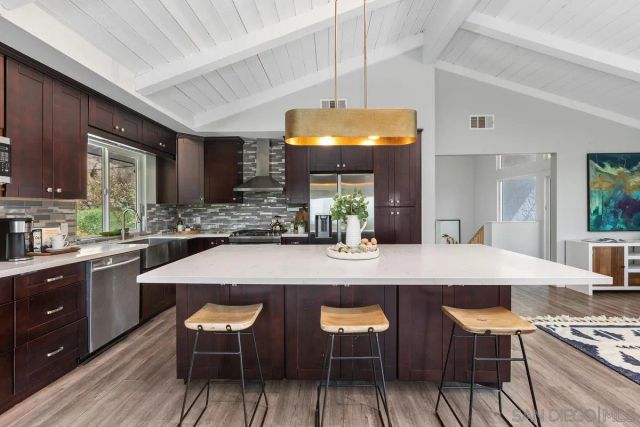 25950 Kaywood Dr, Escondido, CA 92026