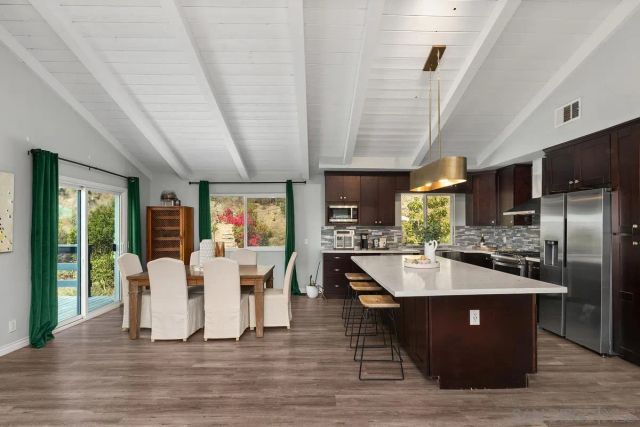 25950 Kaywood Dr, Escondido, CA 92026
