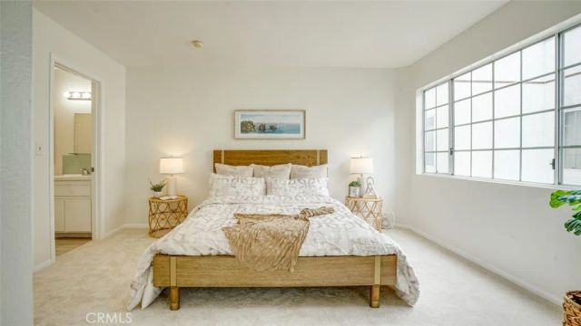 305 E Valencia Avenue R, Burbank, CA 91502