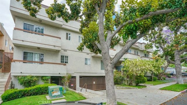 305 E Valencia Avenue R, Burbank, CA 91502