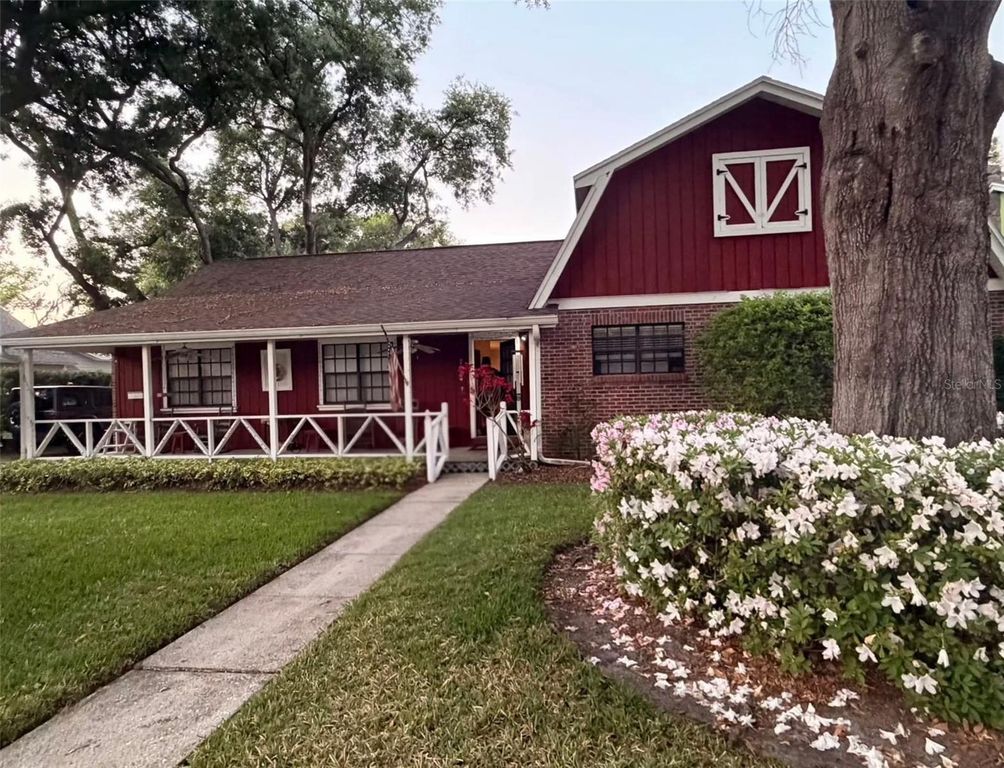 Image 1 of property listing at 2219 SHADEHILL COURT, Tampa, FL 33612