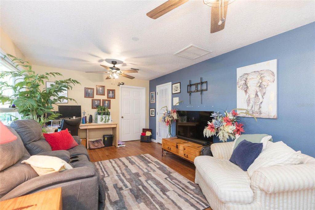 Image 21 of property listing at 2219 SHADEHILL COURT, Tampa, FL 33612