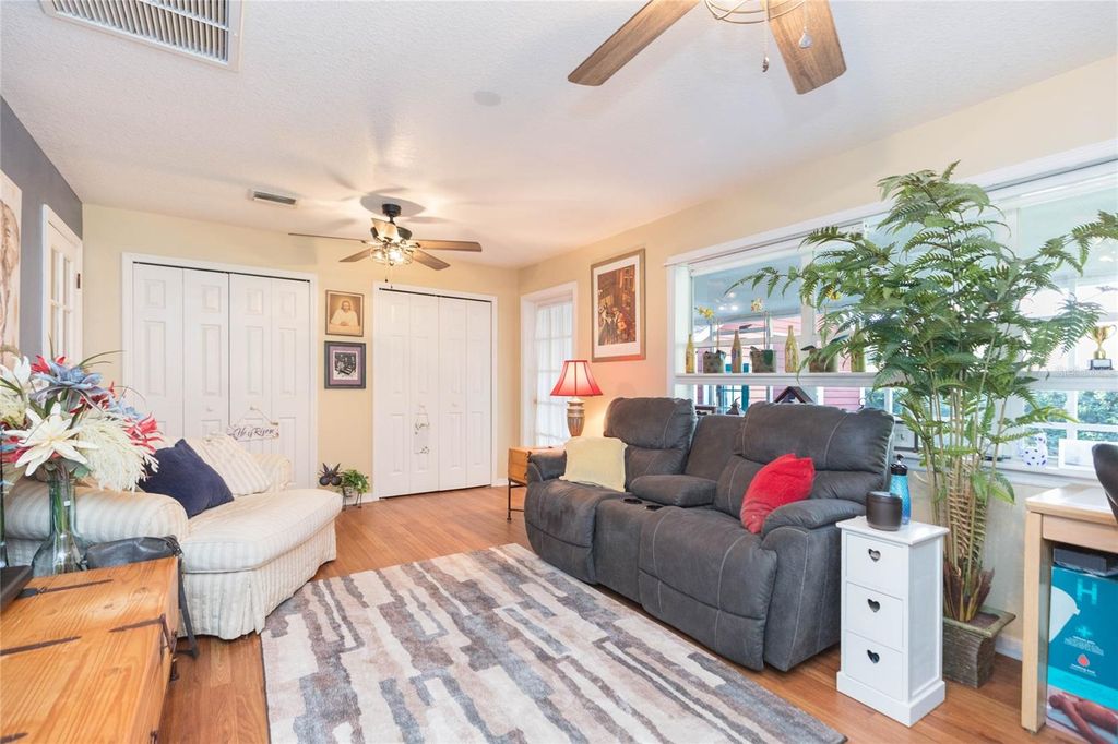 Image 23 of property listing at 2219 SHADEHILL COURT, Tampa, FL 33612