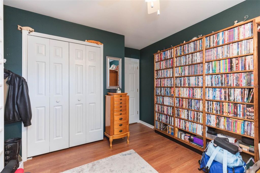 Image 32 of property listing at 2219 SHADEHILL COURT, Tampa, FL 33612