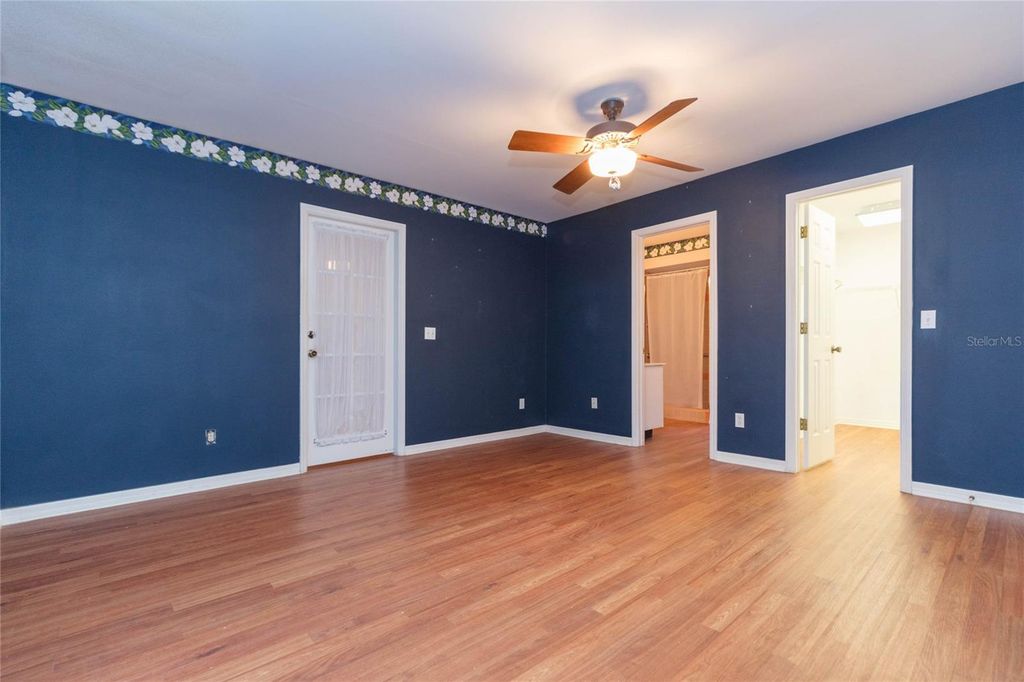 Image 34 of property listing at 2219 SHADEHILL COURT, Tampa, FL 33612