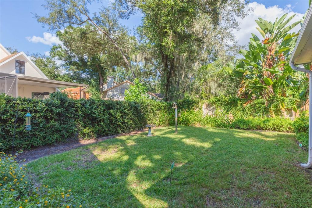 Image 43 of property listing at 2219 SHADEHILL COURT, Tampa, FL 33612