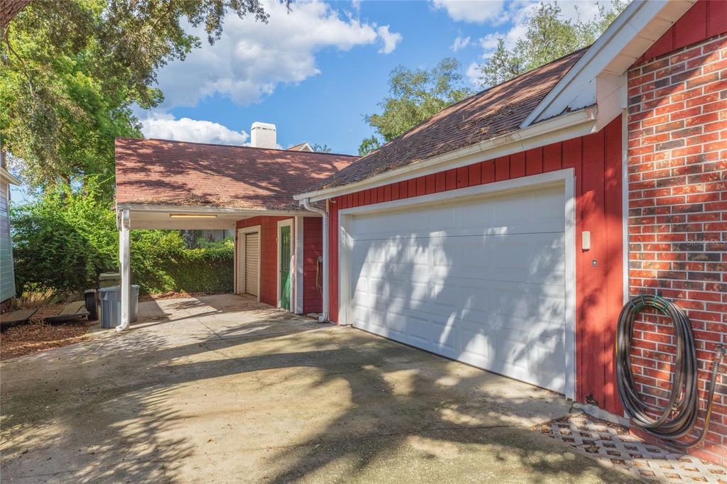 Image 47 of property listing at 2219 SHADEHILL COURT, Tampa, FL 33612