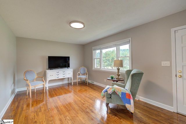 301 Bannister Street, Easley, SC 29640