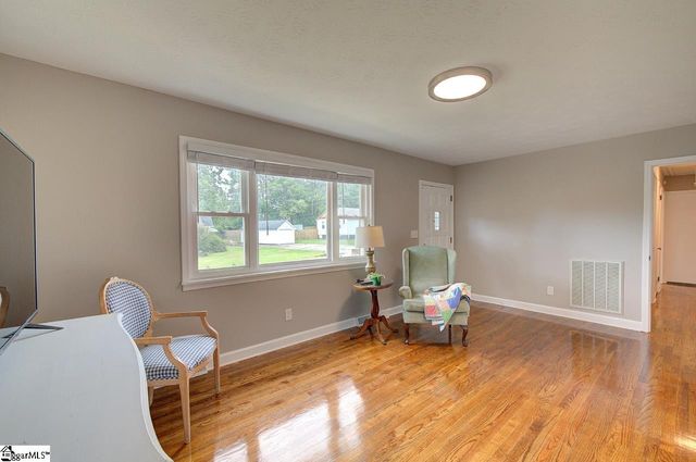 301 Bannister Street, Easley, SC 29640