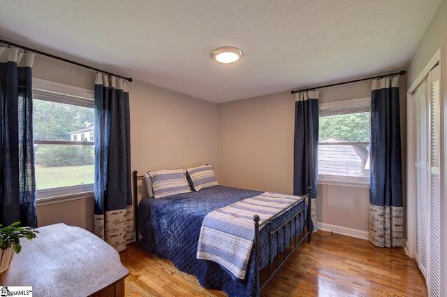 301 Bannister Street, Easley, SC 29640