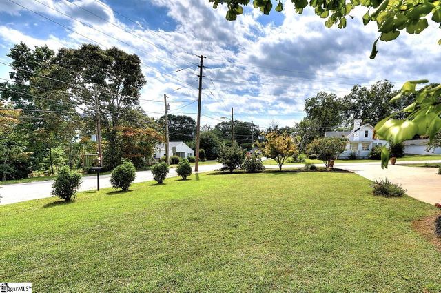 301 Bannister Street, Easley, SC 29640